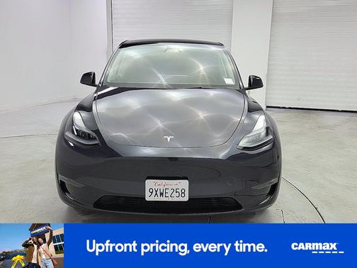 Gray 2024 Tesla Model Y Long Range