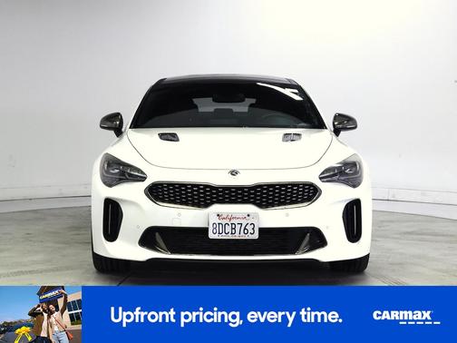 White 2018 Kia Stinger GT1