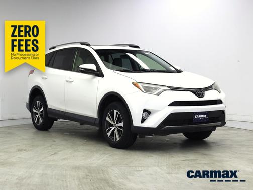 White 2018 Toyota RAV4 XLE