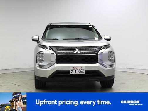 2022 Mitsubishi Outlander ES