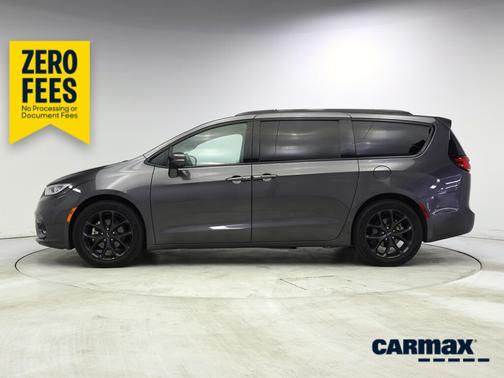 Gray 2021 Chrysler Pacifica Touring L