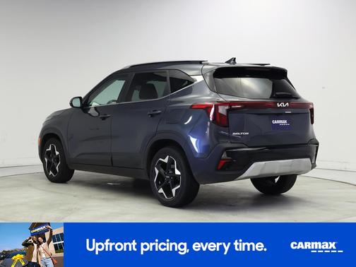 Gray 2024 Kia Seltos EX