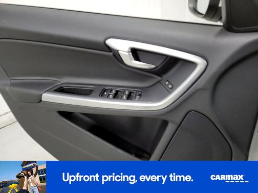 White 2015 Volvo V60 T5