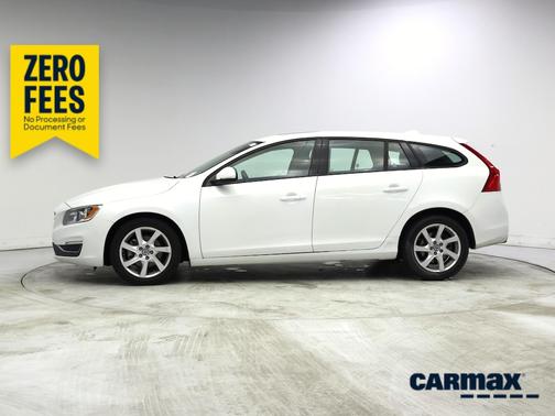 White 2015 Volvo V60 T5