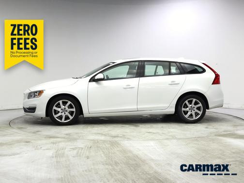 White 2015 Volvo V60 T5