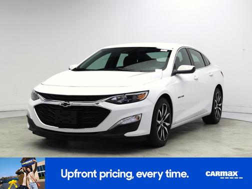 White 2023 Chevrolet Malibu RS