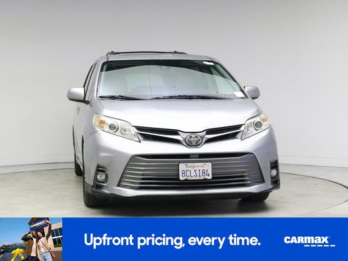 2018 Toyota Sienna XLE