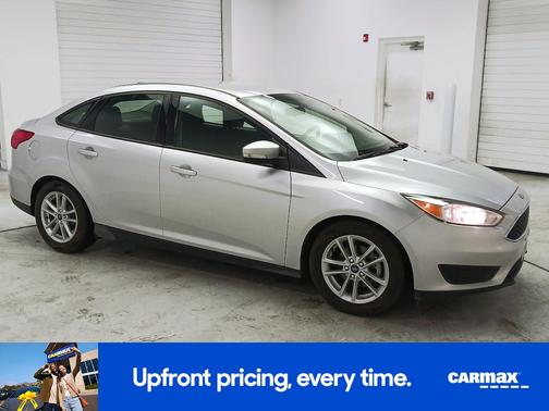 Silver 2015 Ford Focus SE