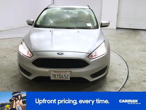 Silver 2015 Ford Focus SE