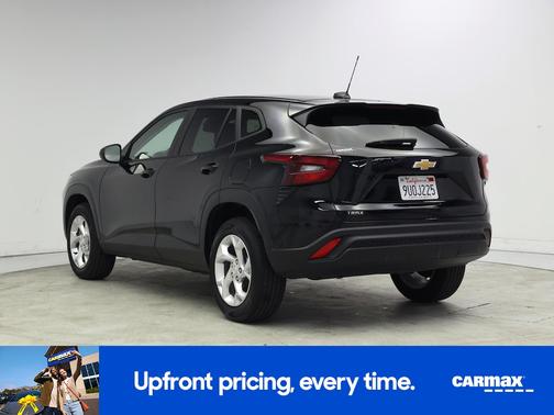 Black 2025 Chevrolet Trax LS