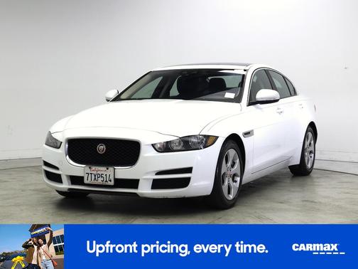 2017 Jaguar XE 