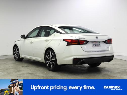 White 2020 Nissan Altima SR