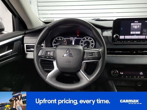 2022 Mitsubishi Outlander ES