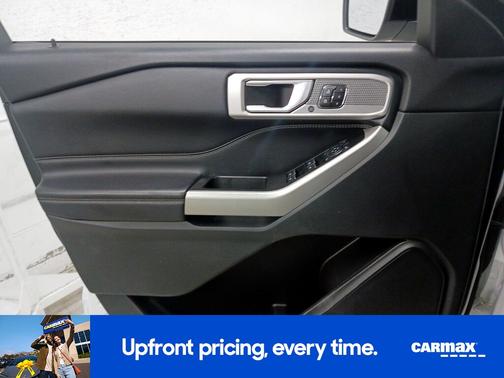 White 2021 Ford Explorer Limited