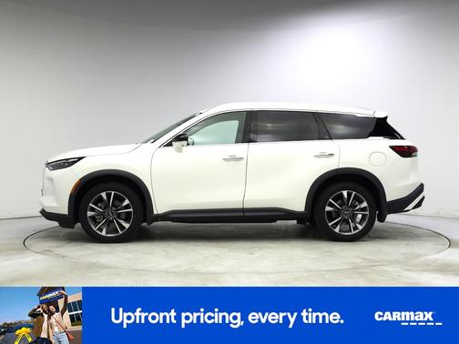 White 2023 INFINITI QX60 Luxe