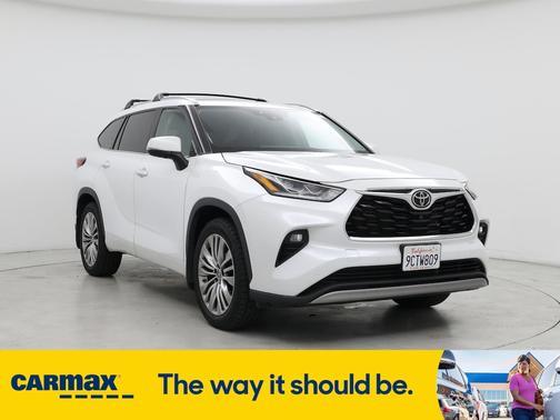 2022 Toyota Highlander Platinum