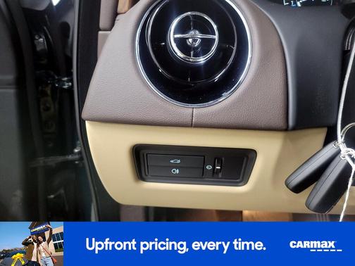 2017 Jaguar XJ R-Sport