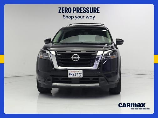 Black 2024 Nissan Pathfinder SL