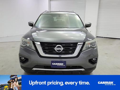 2018 Nissan Pathfinder SV