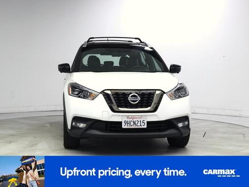 White 2019 Nissan Kicks SR