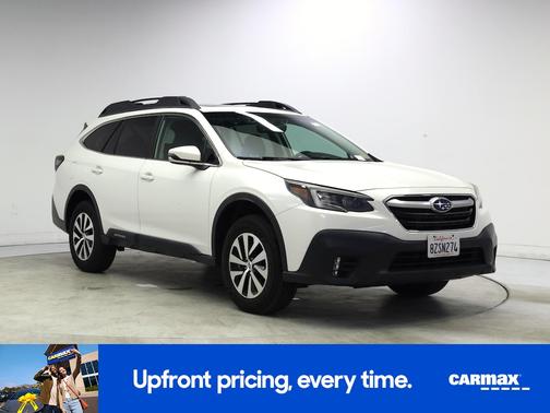 White 2022 Subaru Outback Premium
