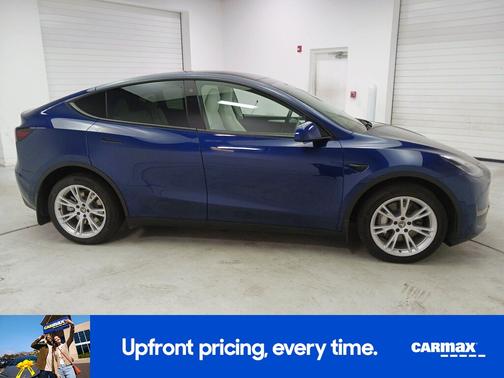 Blue 2023 Tesla Model Y Long Range