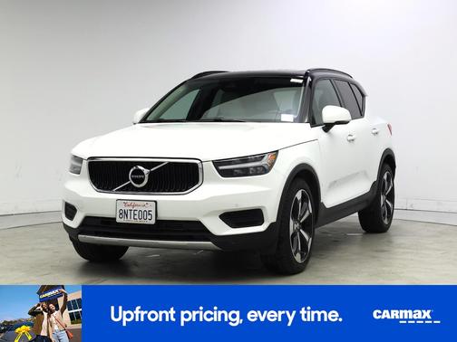 2020 Volvo XC40 T5 Momentum