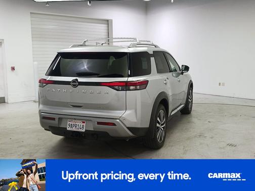 2022 Nissan Pathfinder Platinum