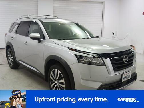 2022 Nissan Pathfinder Platinum