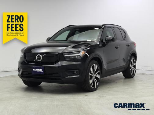 Black 2022 Volvo XC40 Recharge Pure Electric P8 Twin Plus