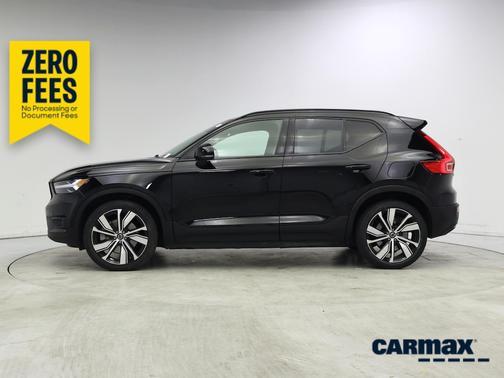 Black 2022 Volvo XC40 Recharge Pure Electric P8 Twin Plus