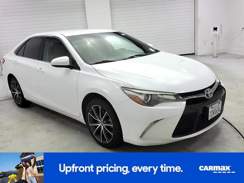 White 2017 Toyota Camry XSE