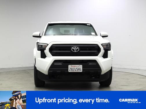 White 2025 Toyota Tacoma SR5