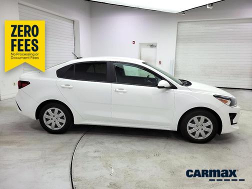 White 2022 Kia Rio S