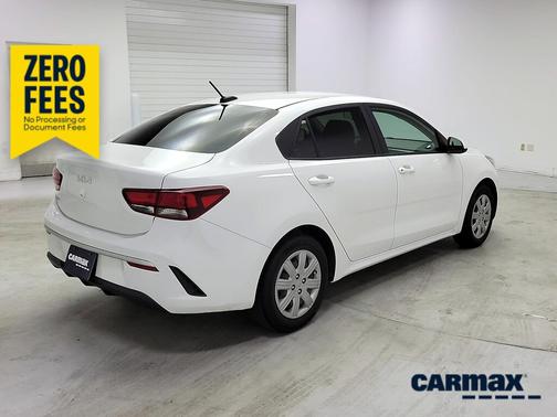 White 2022 Kia Rio S