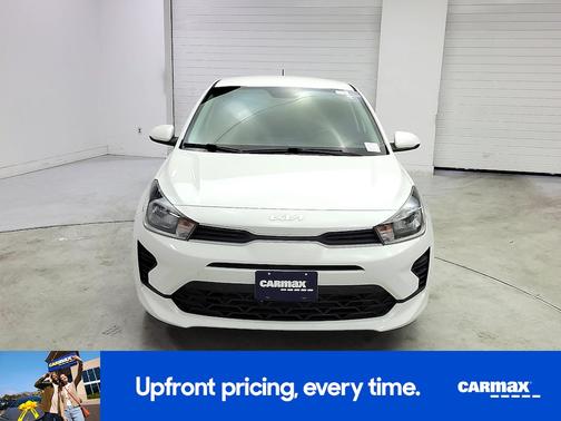 White 2022 Kia Rio S