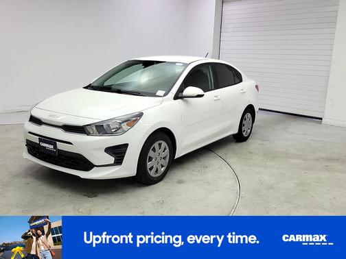 White 2022 Kia Rio S