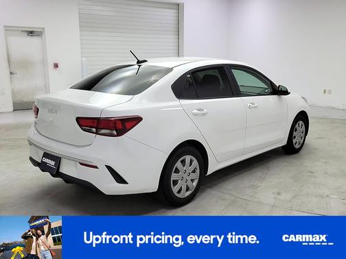 White 2022 Kia Rio S
