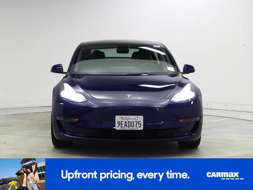 Blue 2023 Tesla Model 3