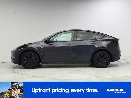 Gray 2024 Tesla Model Y Long Range