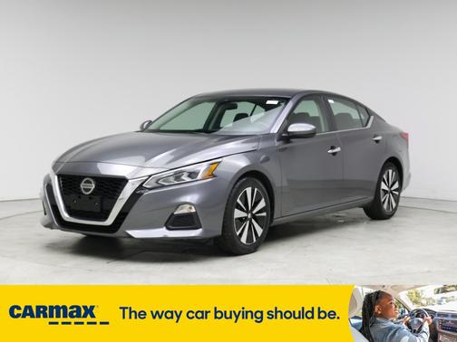 2022 Nissan Altima SV