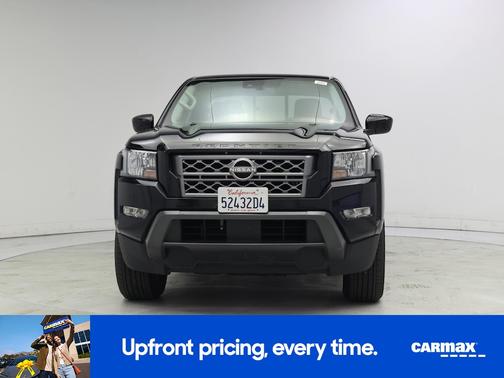 Black 2022 Nissan Frontier SV