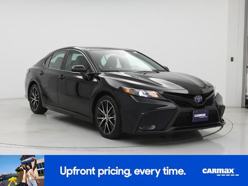 2022 Toyota Camry Hybrid SE