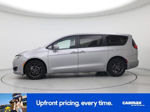 2020 Chrysler Pacifica Touring