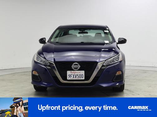 2022 Nissan Altima SR