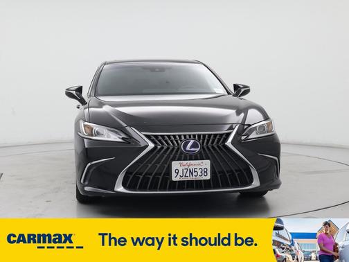 2022 Lexus ES 300h