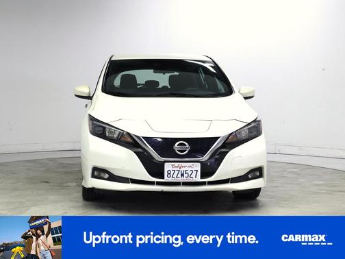 White 2022 Nissan Leaf SV