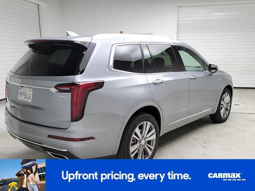 2025 Cadillac XT6 Premium Luxury