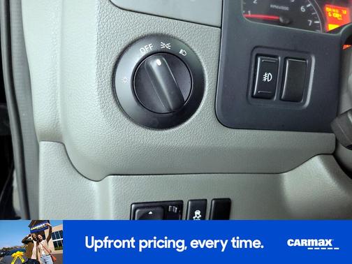 2021 Nissan NV Passenger NV3500 HD SL