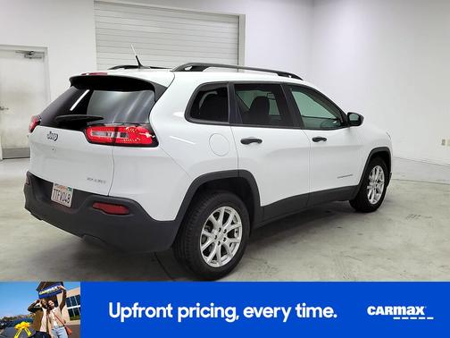 White 2016 Jeep Cherokee Sport